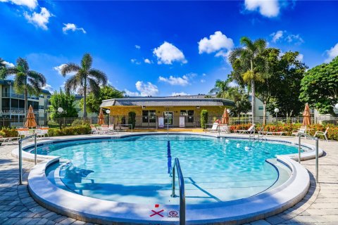 Copropriété à vendre à Lauderhill, Floride: 2 chambres, 80.82 m2 № 1979387 - photo 8