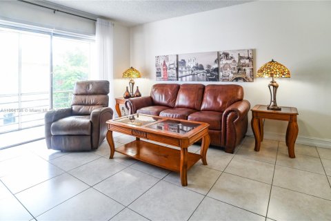 Copropriété à vendre à Lauderhill, Floride: 2 chambres, 80.82 m2 № 1979387 - photo 29