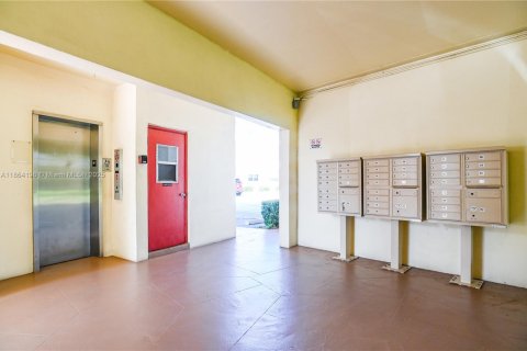 Copropriété à vendre à Lauderhill, Floride: 2 chambres, 80.82 m2 № 1979387 - photo 15