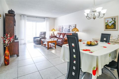 Copropriété à vendre à Lauderhill, Floride: 2 chambres, 80.82 m2 № 1979387 - photo 27