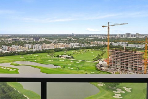 Condo in Hallandale Beach, Florida, 1 bedroom  № 1974190 - photo 12