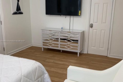 Appartement à louer à Miami Beach, Floride: 2 chambres, 69.68 m2 № 1946470 - photo 4