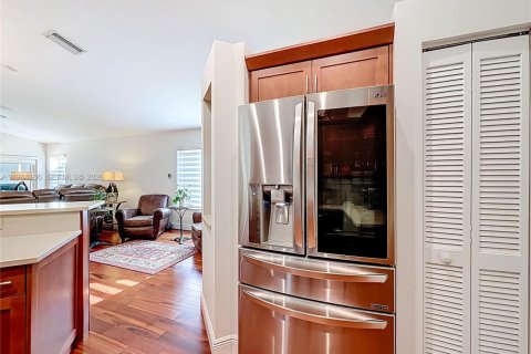 Купить виллу или дом в Уэстон, Флорида 3 спальни, 125.7м2, № 2028185 - фото 25