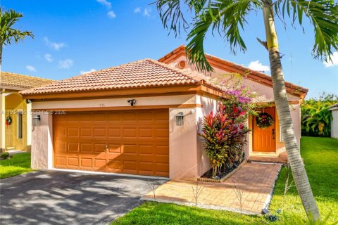 Купить виллу или дом в Уэстон, Флорида 3 спальни, 125.7м2, № 2028185 - фото 4