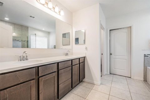 Casa en venta en Spring Hill, Florida, 4 dormitorios, 229.84 m2 № 1784324 - foto 14