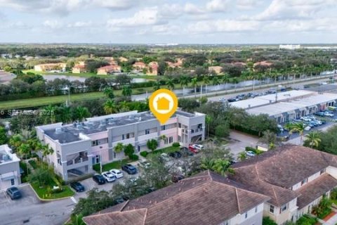 Propiedad comercial en venta en Miramar, Florida № 2035495 - foto 17