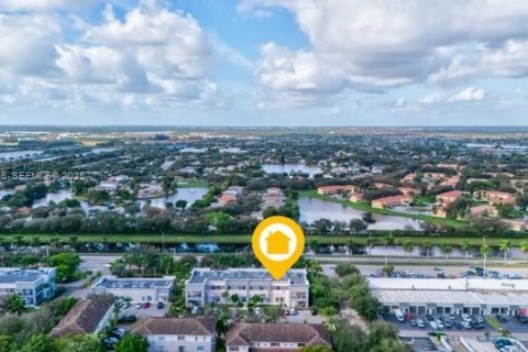 Propiedad comercial en venta en Miramar, Florida № 2035495 - foto 21