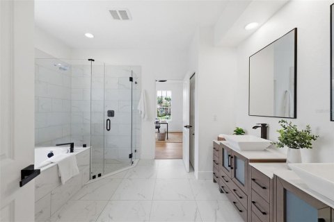 Casa en venta en Tampa, Florida, 5 dormitorios, 305.09 m2 № 2102244 - foto 15