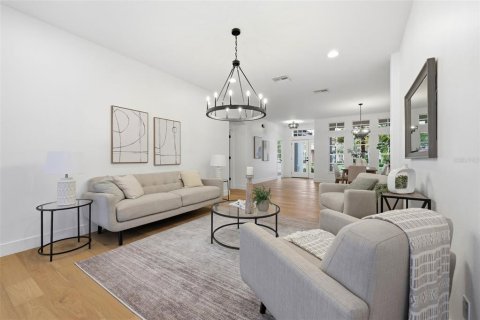Casa en venta en Tampa, Florida, 5 dormitorios, 305.09 m2 № 2102244 - foto 7