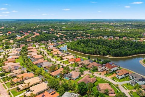 Casa en venta en Tampa, Florida, 5 dormitorios, 305.09 m2 № 2102244 - foto 28