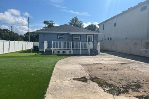 Casa en alquiler en Tampa, Florida, 3 dormitorios, 129.13 m2 № 1843495 - foto 23