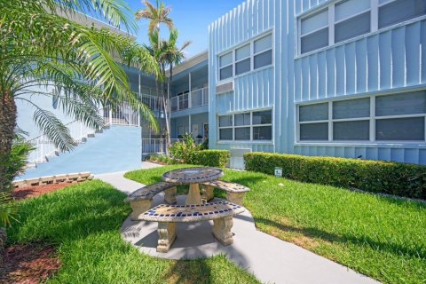 Copropriété à louer à Hollywood, Floride: 1 chambre, 63.55 m2 № 2169633 - photo 19