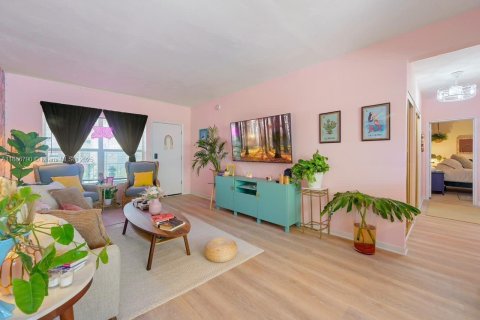 Copropriété à louer à Hollywood, Floride: 1 chambre, 63.55 m2 № 2169633 - photo 5