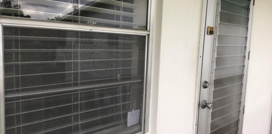 Condo in West Palm Beach, Florida, 1 bedroom  № 2193499