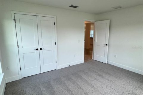 House in North Port, Florida 3 bedrooms, 183.02 sq.m. № 1525330 - photo 3