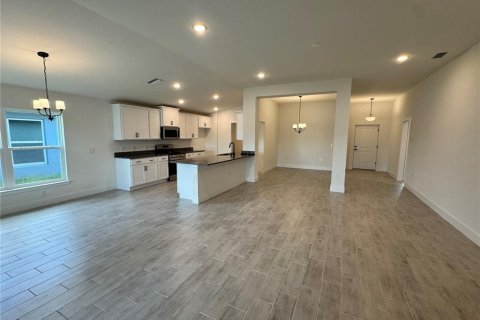 House in North Port, Florida 3 bedrooms, 183.02 sq.m. № 1525330 - photo 6