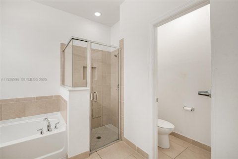 House in Homestead, Florida 3 bedrooms, 156.45 sq.m. № 1987864 - photo 22