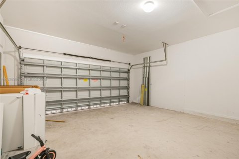 House in Homestead, Florida 3 bedrooms, 156.45 sq.m. № 1987864 - photo 26