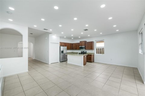 House in Homestead, Florida 3 bedrooms, 156.45 sq.m. № 1987864 - photo 11