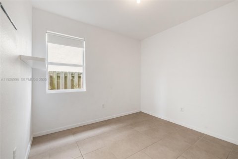 House in Homestead, Florida 3 bedrooms, 156.45 sq.m. № 1987864 - photo 12