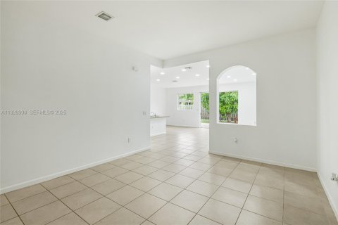 House in Homestead, Florida 3 bedrooms, 156.45 sq.m. № 1987864 - photo 17