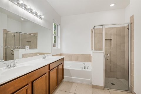 House in Homestead, Florida 3 bedrooms, 156.45 sq.m. № 1987864 - photo 21