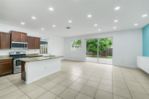 House in Homestead, Florida 3 bedrooms, 156.45 sq.m. № 1987864 - photo 6