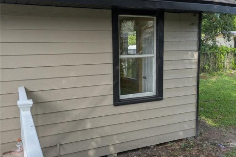 House in Tampa, Florida 3 bedrooms, 111.48 sq.m. № 1906787 - photo 4