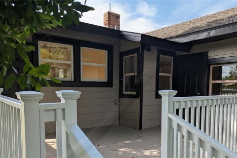 House in Tampa, Florida 3 bedrooms, 111.48 sq.m. № 1906787 - photo 20