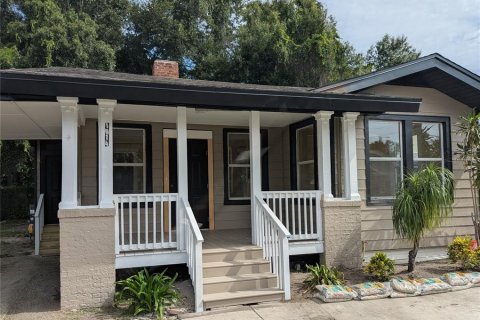House in Tampa, Florida 3 bedrooms, 111.48 sq.m. № 1906787 - photo 2