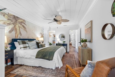 Condo in Gulfport, Florida, 2 bedrooms № 2151555 - photo 23