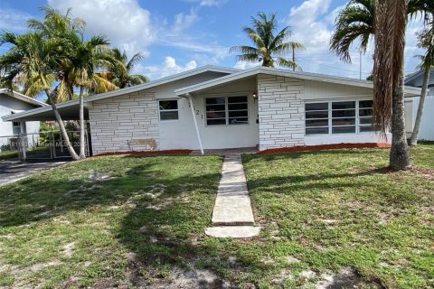 Casa en venta en Miramar, Florida, 3 dormitorios, 109.62 m2 № 1758938 - foto 1