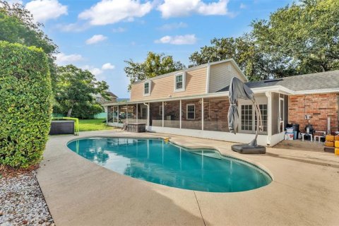 House in Lakeland, Florida 4 bedrooms, 215.35 sq.m. № 1774947 - photo 6