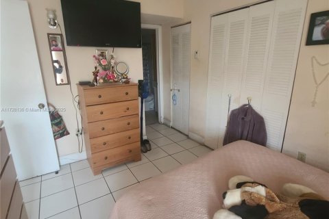 Condominio en venta en Miami, Florida, 1 dormitorio, 51.37 m2 № 2077200 - foto 9