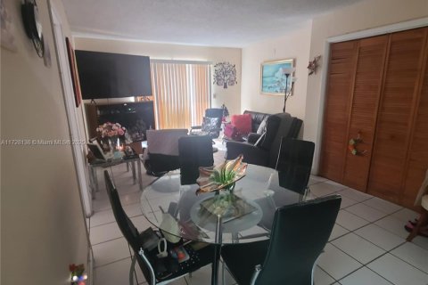 Condominio en venta en Miami, Florida, 1 dormitorio, 51.37 m2 № 2077200 - foto 5