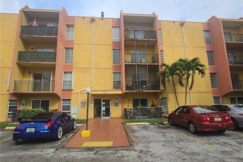 Condominio en venta en Miami, Florida, 1 dormitorio, 51.37 m2 № 2077200 - foto 12