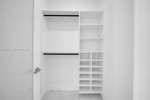 Casa en venta en Cape Coral, Florida, 3 dormitorios № 2033340 - foto 23