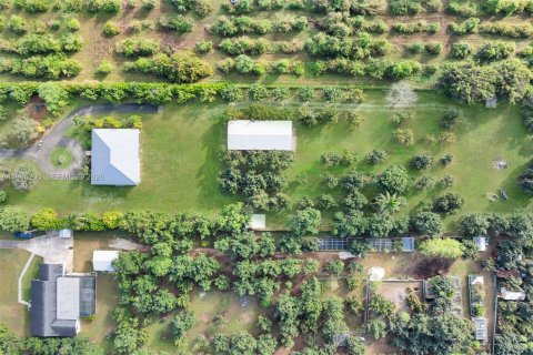 House in Homestead, Florida 4 bedrooms, 211.54 sq.m. № 2003141 - photo 7