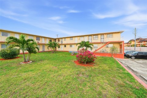 Снять в аренду кондоминиум в Майами, Флорида 1 спальня, 41.81м2, № 2000690 - фото 11