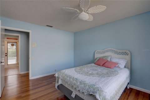 Casa en venta en Hudson, Florida, 4 dormitorios, 216.18 m2 № 1751612 - foto 30