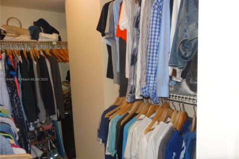 Copropriété à louer à Hallandale Beach, Floride: 1 chambre, 92.9 m2 № 1839635 - photo 26