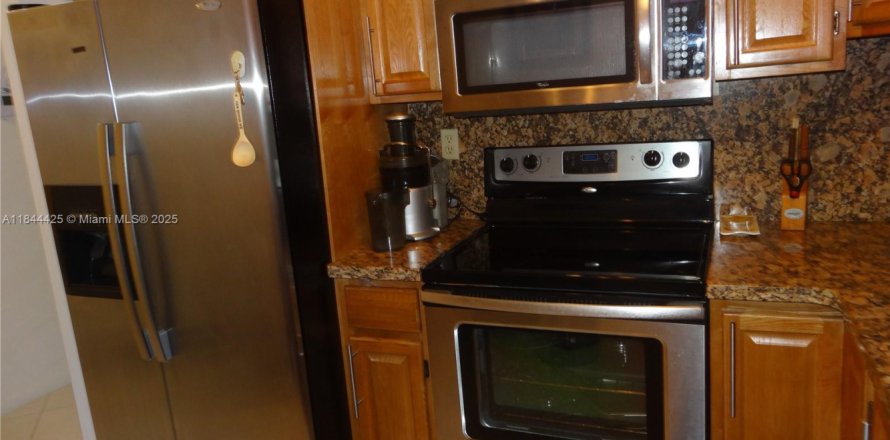 Condo à Hallandale Beach, Floride, 1 chambre № 1839635