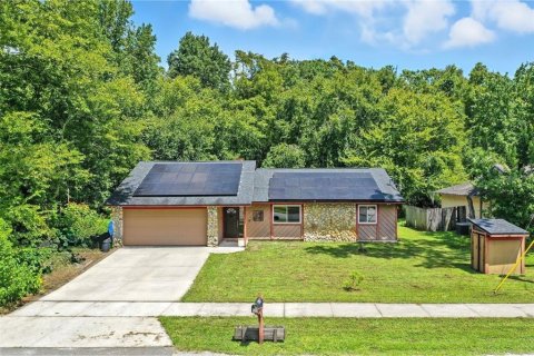 House in Longwood, Florida 3 bedrooms, 130.06 sq.m. № 1904022 - photo 1