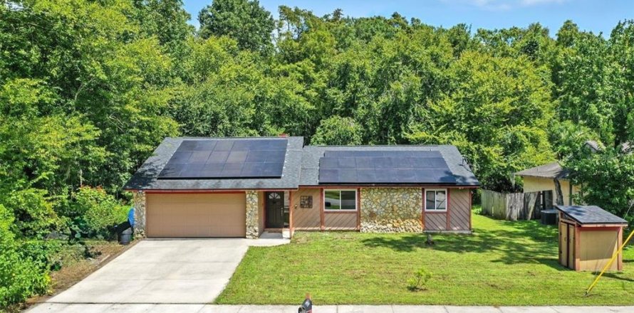 House in Longwood, Florida 3 bedrooms, 130.06 sq.m. № 1904022