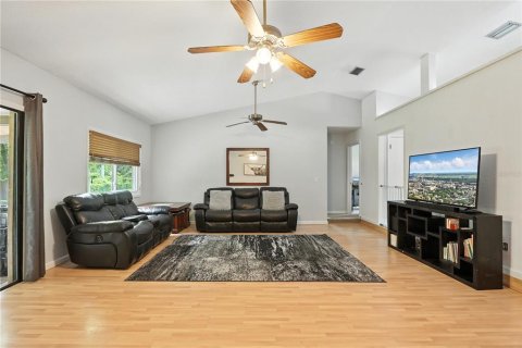 House in Longwood, Florida 3 bedrooms, 130.06 sq.m. № 1904022 - photo 7