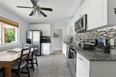 House in Longwood, Florida 3 bedrooms, 130.06 sq.m. № 1904022 - photo 5