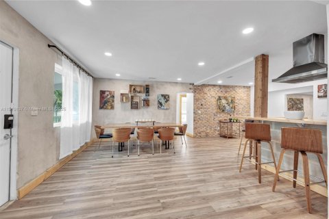 Купить виллу или дом в Майами, Флорида 5 спален, 257.15м2, № 1974394 - фото 9