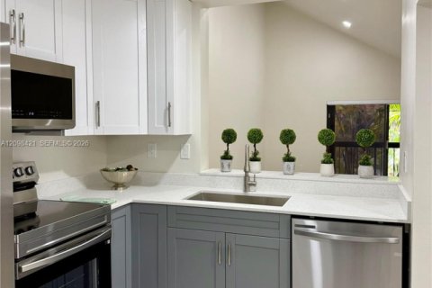 Appartement à Miami, Floride 3 chambres, 102.38 m2 № 2397730