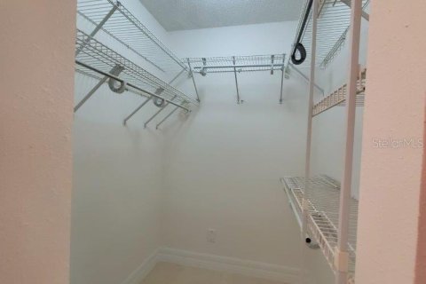 House in Punta Gorda, Florida 3 bedrooms, 155.43 sq.m. № 2214227 - photo 17