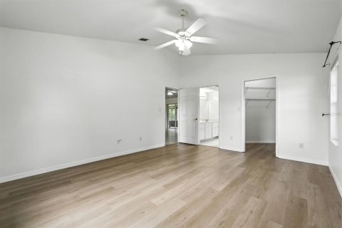 Villa ou maison à vendre à Edgewater, Floride: 3 chambres, 172.05 m2 № 1832593 - photo 12